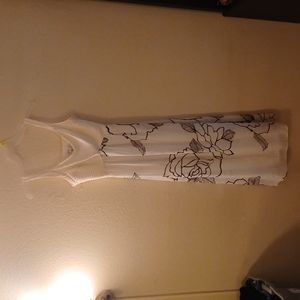 NWOT size 8 lined Amanda lane maxi dress, cream, white w black